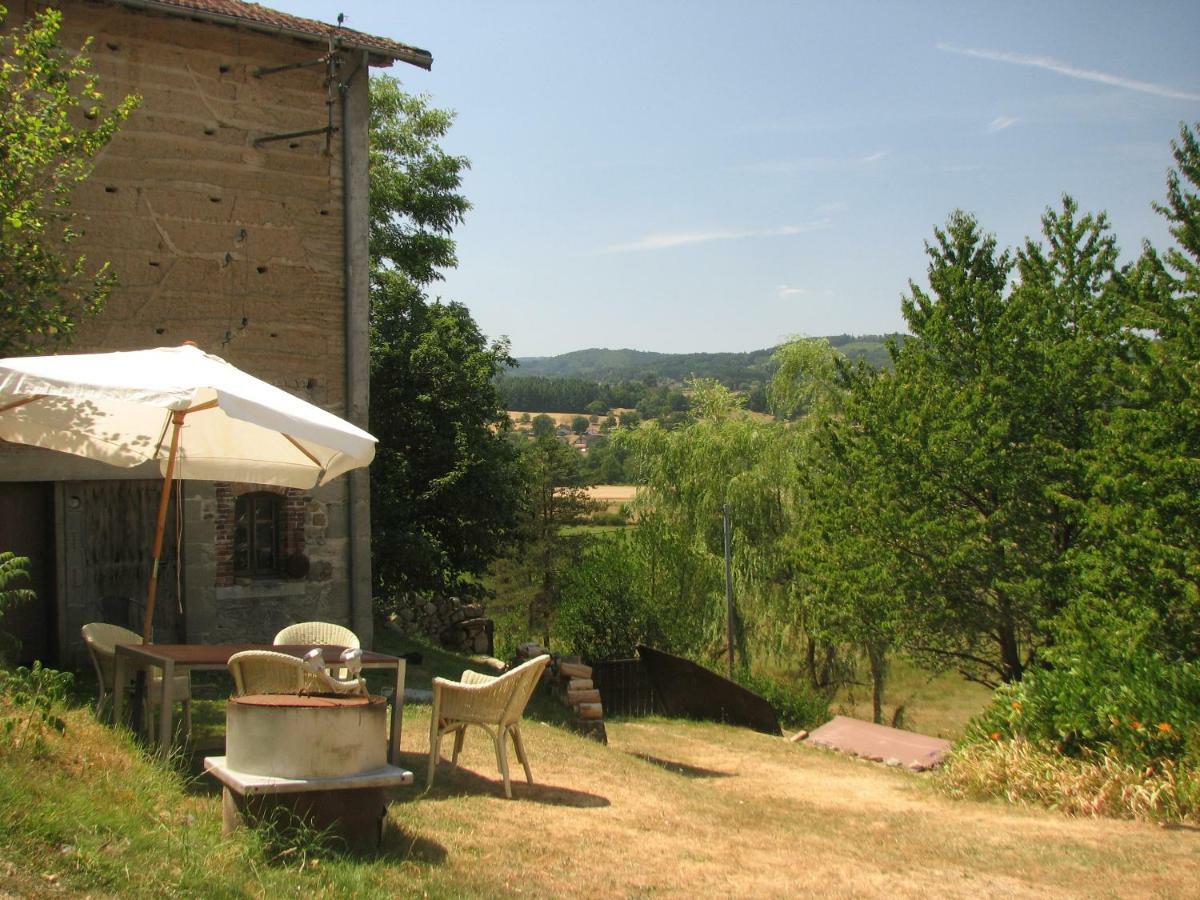 Camping La Vallee Verte Ambert Ngoại thất bức ảnh