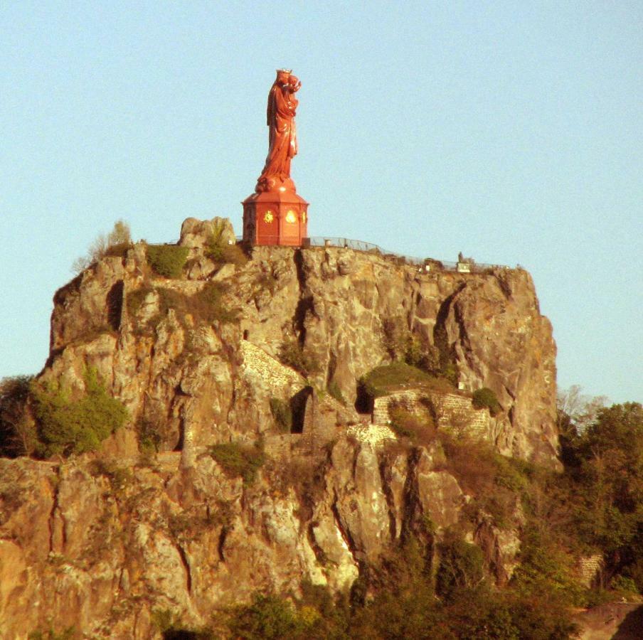 Camping La Vallee Verte Ambert Ngoại thất bức ảnh